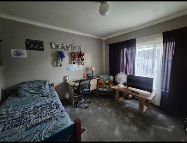2 BEDROOM TOWNHOUSE FOR SALE IN VANDERBIJLPARK SE 3